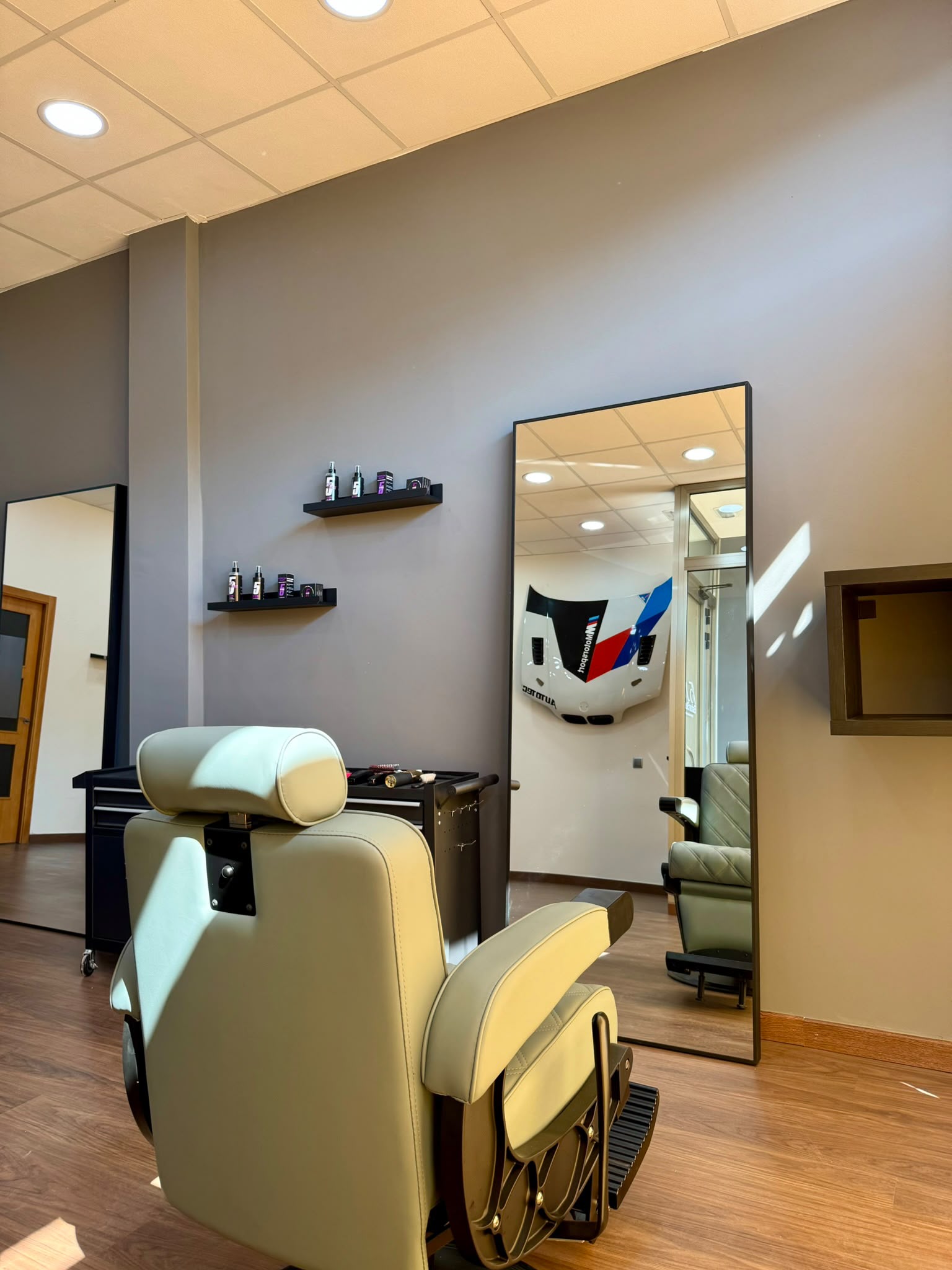 Decoració de 15.16 Barber Studio